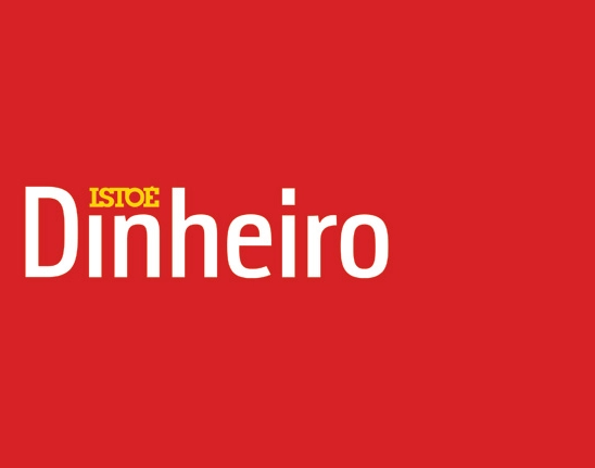 Logotipo da revista Isto É Dinheiro, se trata de um banner retangular vermelho com os dizeres "Isto É" em amarelo e "Dinheiro" em branco